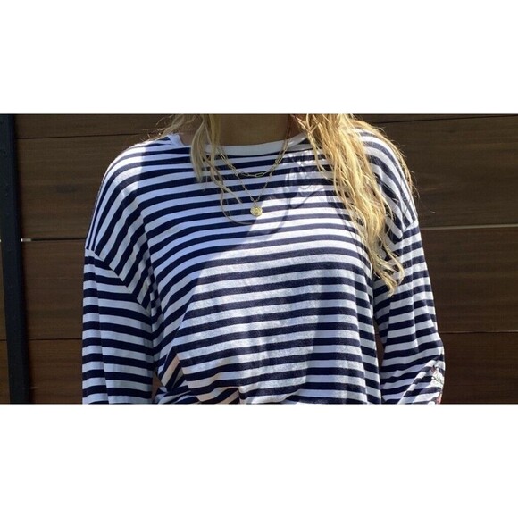 H&M Divided Cropped Women`s Top Embellished Long Sleeve Crewneck  Tee Blouse L - Picture 2 of 7